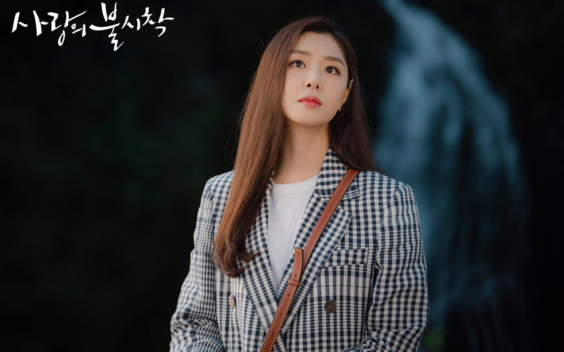 欧洲杯战术变革：套路多变，每场都精彩！，欧洲杯战记