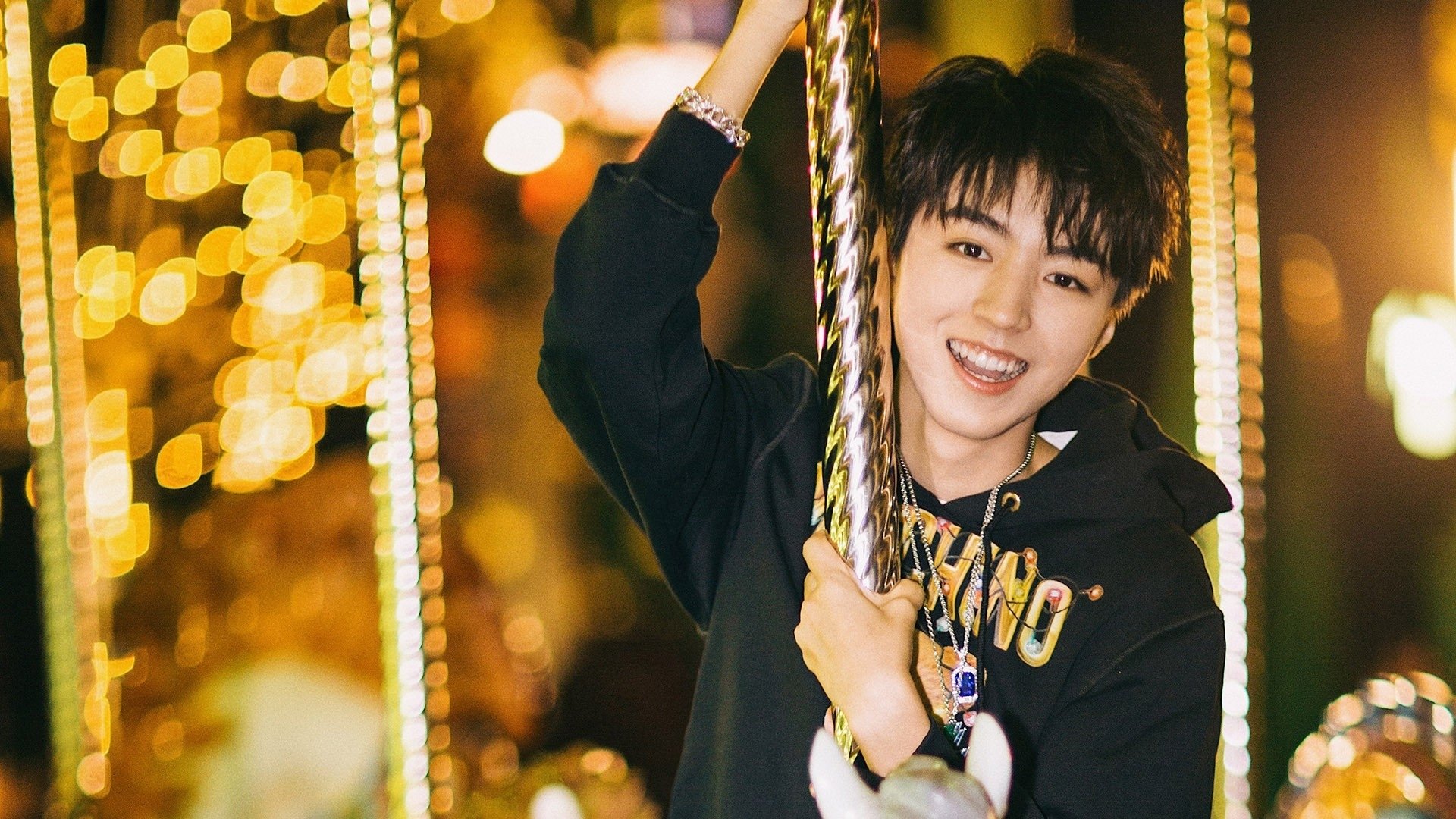 英超巅峰对抗：攻守转换精彩纷呈，英超锋线排名